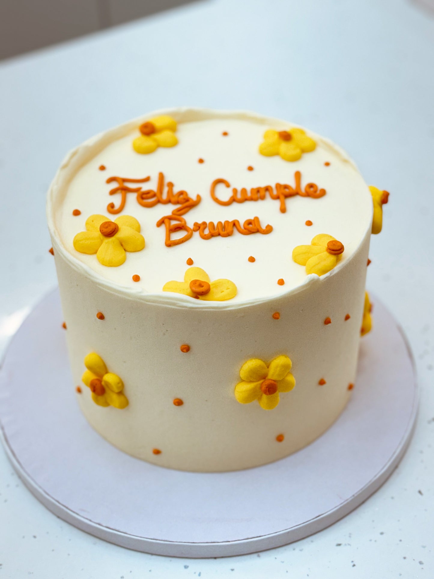 Pastel de Flores Amarillas