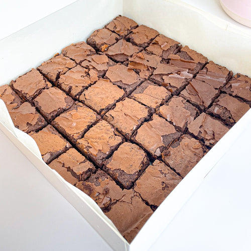 🍫🎉 ¡Disfruta de nuestro Pack de 36 Mini Brownie Bites! 😋🍰