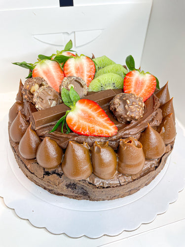 🍫🎂 ¡Deléitate con nuestro irresistible Brownie Cake! 🍰✨