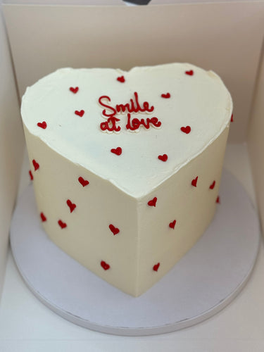 🎂❤️ ¡Enamórate de nuestro "Full of Heart"! 🌟🍰