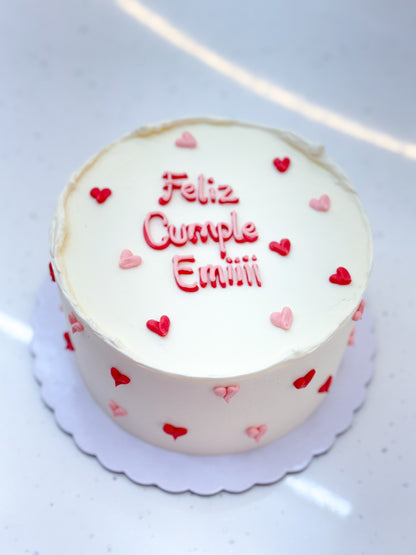 Full of heart round cake